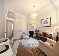 FUN TIMES in HUGE house 1 minute to SYDNEY HARBOUR - Surfers Paradise Gold Coast
