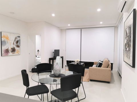 G04 Courtyard Apartment - Surfers Paradise Gold Coast 2
