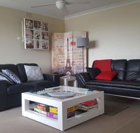 Gateway to the Surf Coast and Geelong - Surfers Paradise Gold Coast