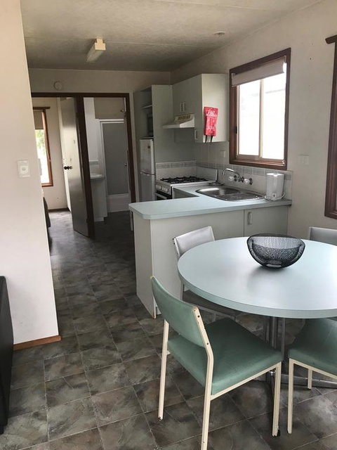 Geelong Surfcoast Hwy Holiday Park - Surfers Paradise Gold Coast 3