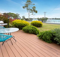 Getaway - waterfront island living - Surfers Paradise Gold Coast