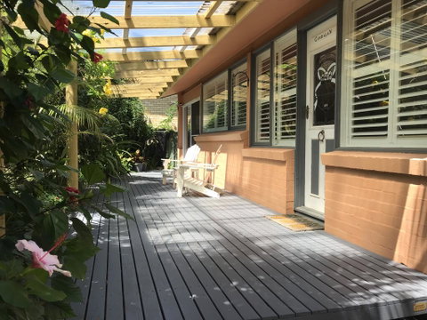 Gindalan - Surfers Paradise Gold Coast 2