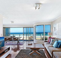Gold Coast Beachfront Mansion - Surfers Paradise Gold Coast