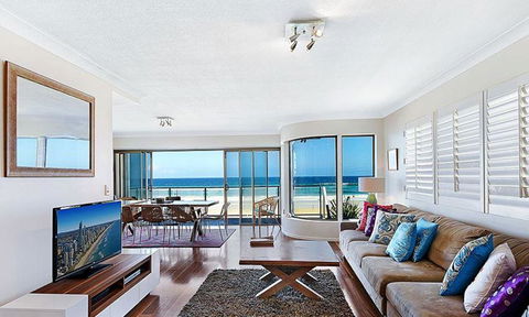 Gold Coast Beachfront Mansion - Surfers Paradise Gold Coast 0