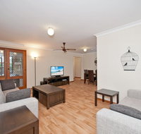 Government Road 27 Skippers Rest - Surfers Paradise Gold Coast