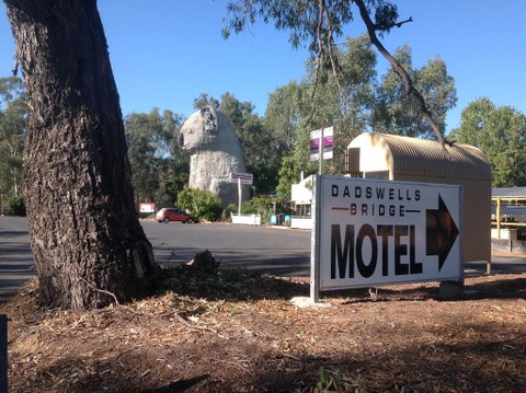 Grampians Motel /Hotel - Surfers Paradise Gold Coast 2
