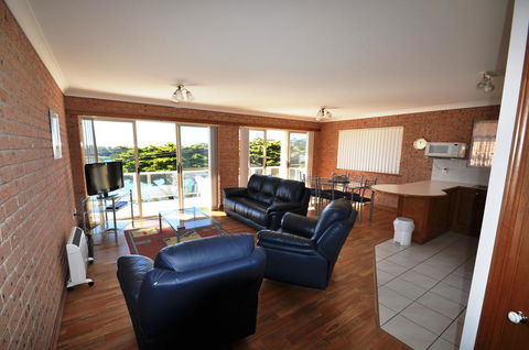 Grand Pacific 1 - Unit 4 - Surfers Paradise Gold Coast 2