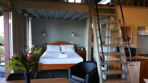 Great Ocean Road Cottages - Surfers Paradise Gold Coast 3