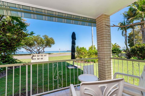 Ground Floor, Air Condtioned Apartment! - Surfers Paradise Gold Coast 0