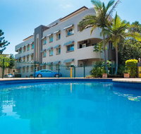 Hampton Court Apartments - Surfers Paradise Gold Coast