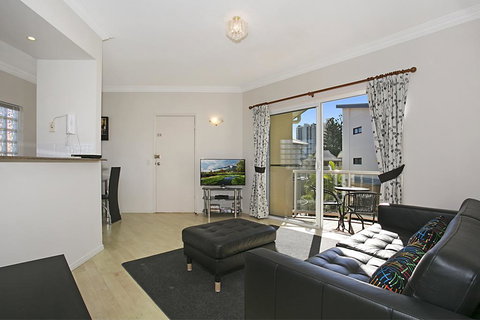 Harmony Apartment - Surfers Paradise Gold Coast 3