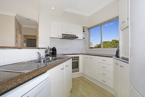 Harmony Apartment - Surfers Paradise Gold Coast 2