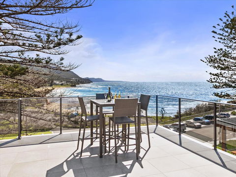 Headlands Austinmer Beach - Surfers Paradise Gold Coast 2