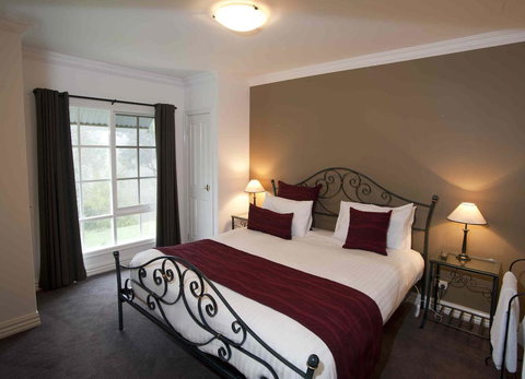 Hepburn Villas - Surfers Paradise Gold Coast 1