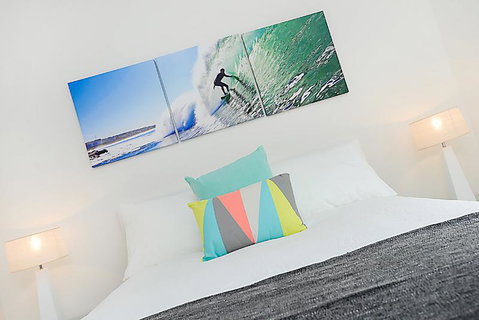 Hi 5 Luxury Holiday Apartments - Surfers Paradise Gold Coast 2