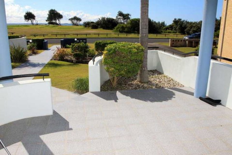 Hi Surf Unit 1, 92 Head St, Forster - Surfers Paradise Gold Coast 1