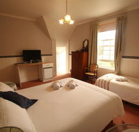 Hillview House Launceston - Surfers Paradise Gold Coast