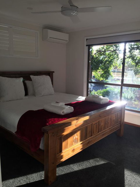 Holly House BnB - Surfers Paradise Gold Coast 0