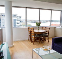 Honeysuckle Executive Suites - Surfers Paradise Gold Coast