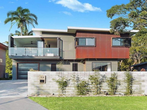 Horizons At Currarong - Architecturally Designed Beach House - Surfers Paradise Gold Coast 0