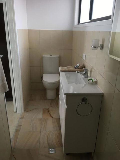 Hotel Corones - Surfers Paradise Gold Coast 3