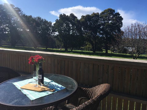 Jacaranda Retreat. Refreshing, Recharge, Relax ! - Surfers Paradise Gold Coast 0