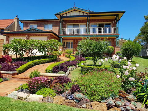 Jervis Bay Blue - Vincentia - Surfers Paradise Gold Coast 1