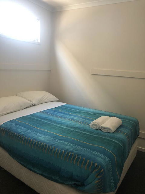Jervis Bay Holiday Cabins - Surfers Paradise Gold Coast 2