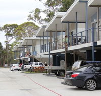 Jervis Bay Holiday Cabins - Surfers Paradise Gold Coast