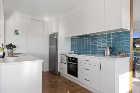 Jubilee Ave 10, Ulladulla - Surfers Paradise Gold Coast 3