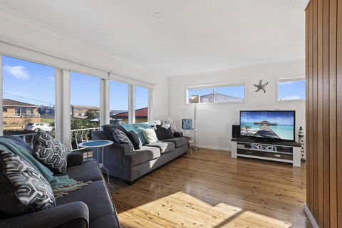 Jubilee Ave 10, Ulladulla - Surfers Paradise Gold Coast 0
