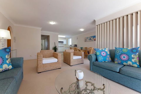 Kamilaroi, 6/58-60 Magnus Street - Surfers Paradise Gold Coast 0