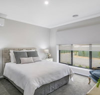 Kennedy House Euroa - Surfers Paradise Gold Coast