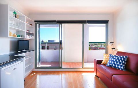 King Location - Life At Your Door - Surfers Paradise Gold Coast 2