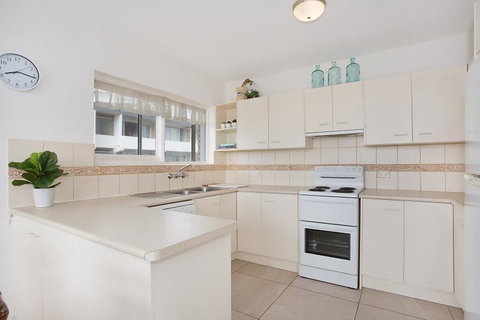 King Tide - Surfers Paradise Gold Coast 1