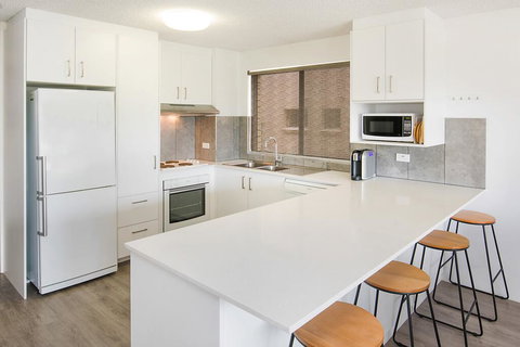 Kings Beach Ocean Front Views Private Balcony Overlooking Kings Beach - Surfers Paradise Gold Coast 2