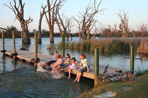Kingston-on-Murray Caravan Park - Surfers Paradise Gold Coast 0