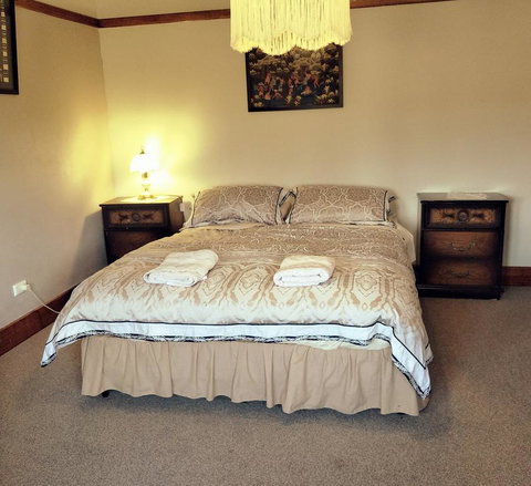 Kinross Metcalfe Farm - Surfers Paradise Gold Coast 2