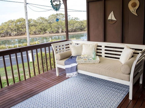Kookas Nest - Waterfront Home, Tranquil Setting - Surfers Paradise Gold Coast 0