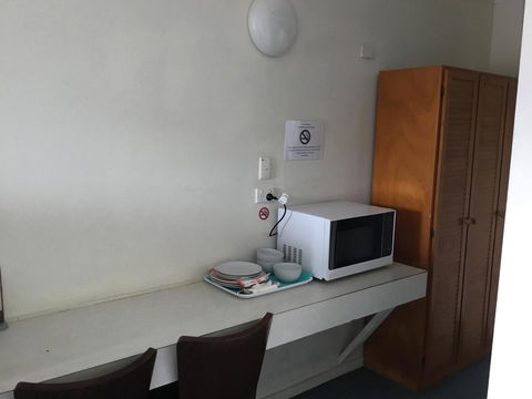 Kooyong Hotel - Surfers Paradise Gold Coast 1
