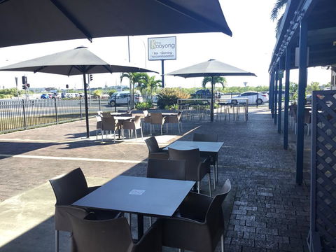 Kooyong Hotel - Surfers Paradise Gold Coast 2