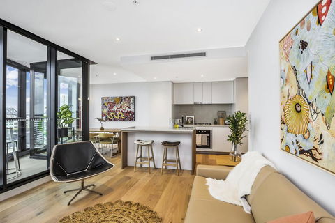 KOZYGURU FORTITUDE VALLEY DESIGNER GRADE 2 BED APT FREE PARKING QFV179-1401 - Surfers Paradise Gold Coast 0