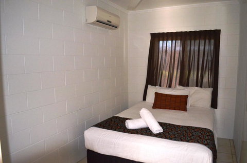 Kurrimine Beach Huts - Surfers Paradise Gold Coast 2