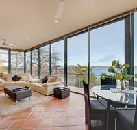 Kylakin - Derwent River Waterfront Views Tennis Court Foxtel - Surfers Paradise Gold Coast