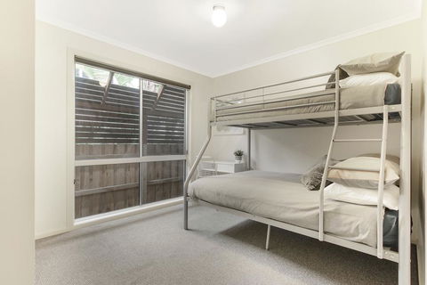 Lake House - Surfers Paradise Gold Coast 2