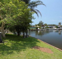 LAKE HOUSE ON ELOUERA