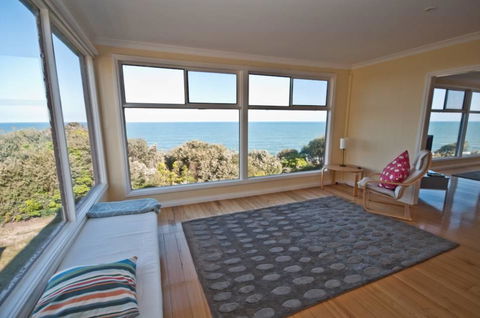 Lake Tyres Beach House - Surfers Paradise Gold Coast 0