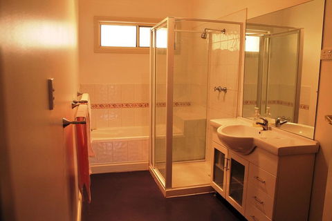 Lake Tyrrell Accommodation - Surfers Paradise Gold Coast 1