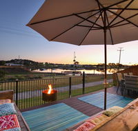 Lakeside Deck House - Surfers Paradise Gold Coast