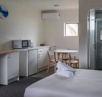 Lakeside Inn - Surfers Paradise Gold Coast